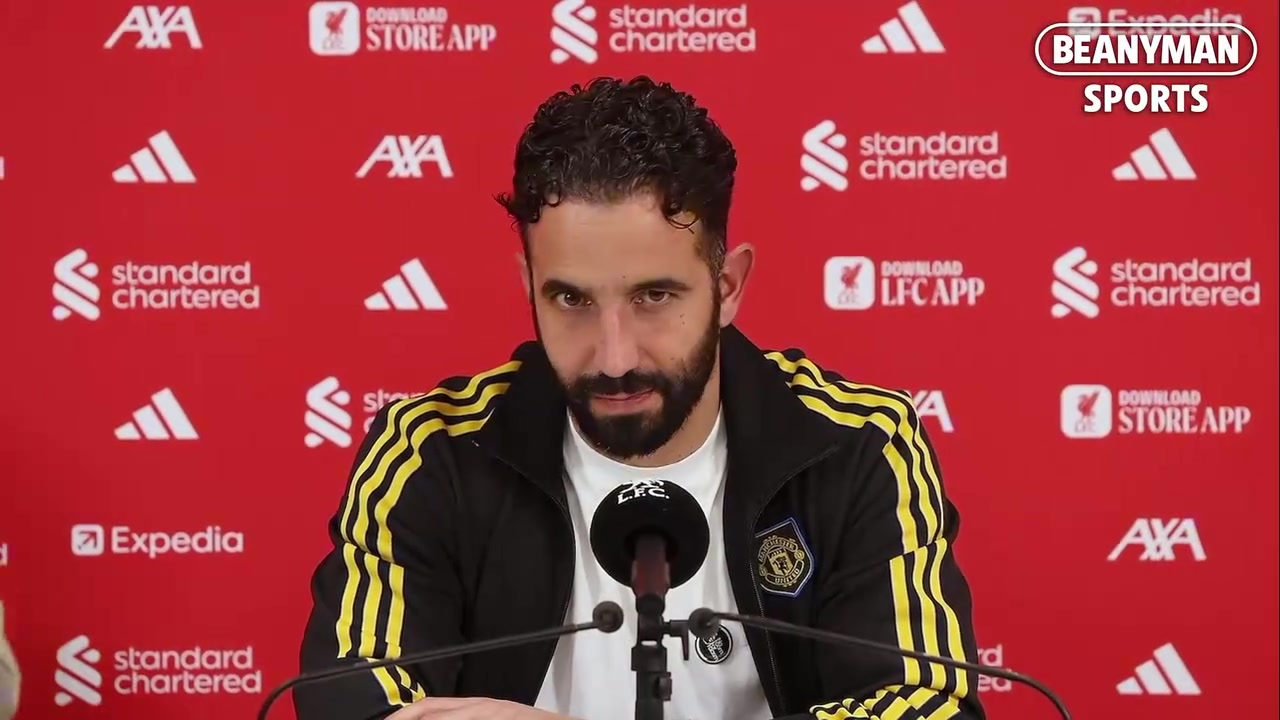 阿莫林賽后你們說著我圣誕節(jié)前就會下課而球迷們唱歌支持我