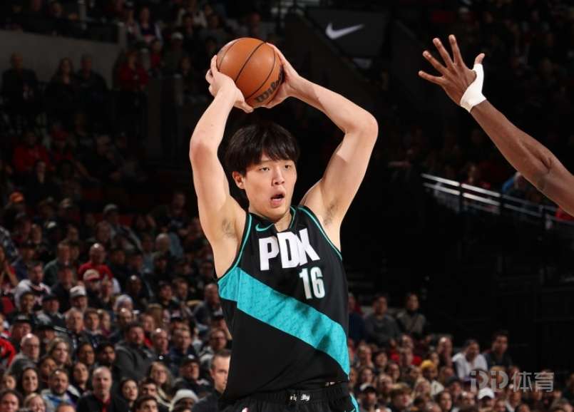 斯普利特：G聯(lián)賽的比賽讓楊瀚森更自信了 在更衣室也更活躍了