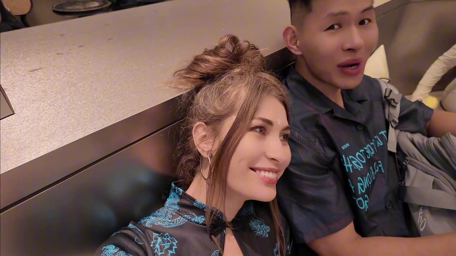 兩小口都是籃球網(wǎng)紅我仿佛看到中國籃球未來的大殺器